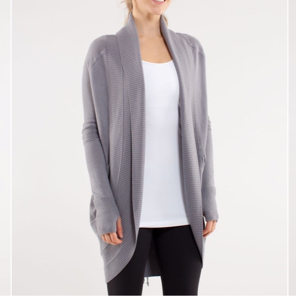 🤍⚡️Lululemon BOOLUX Transformation Wrap Fossil Cashmere blend🤍⚡️💕🥂 - Picture 4 of 15